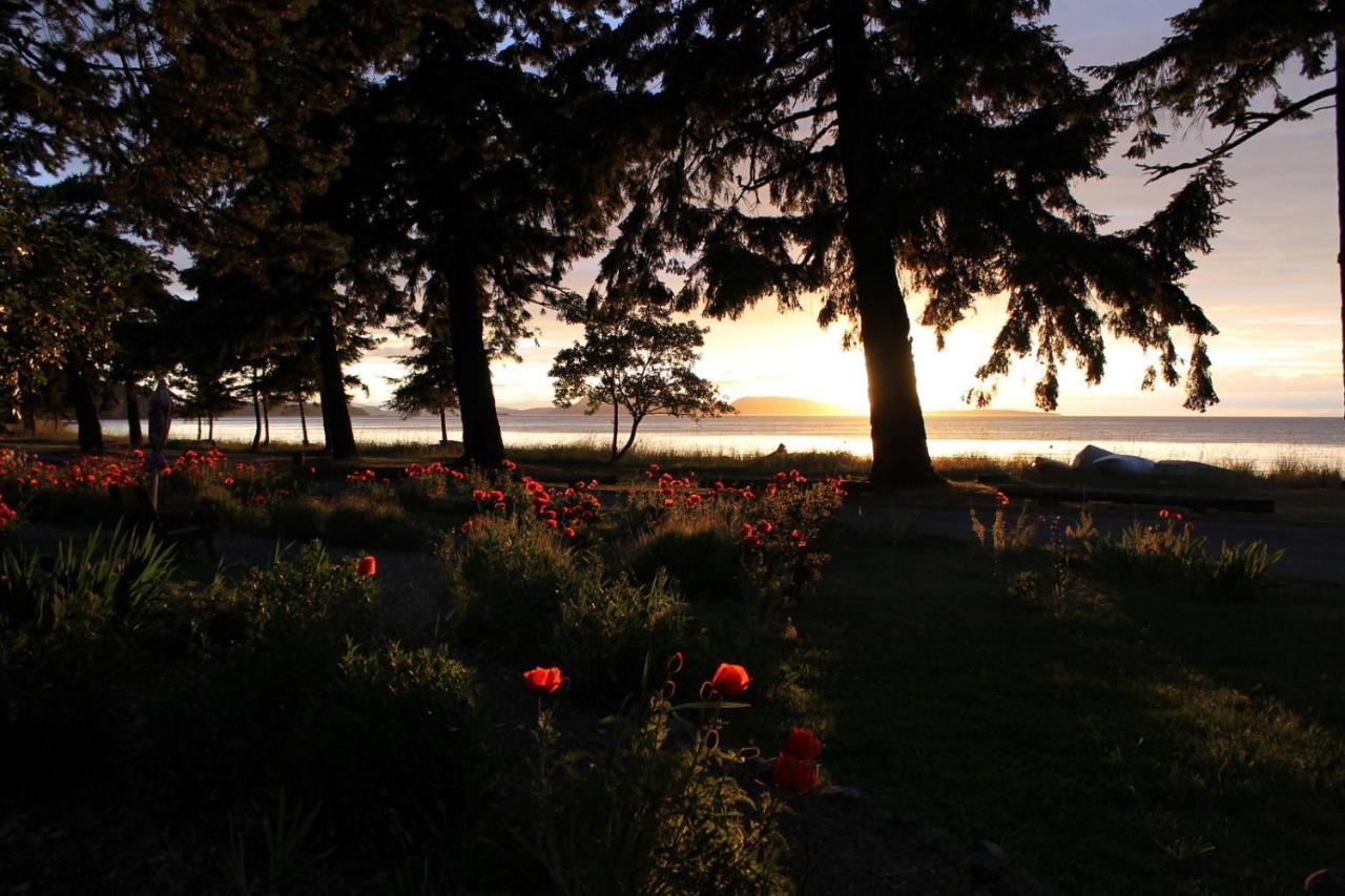 North Beach Inn Eastsound エクステリア 写真